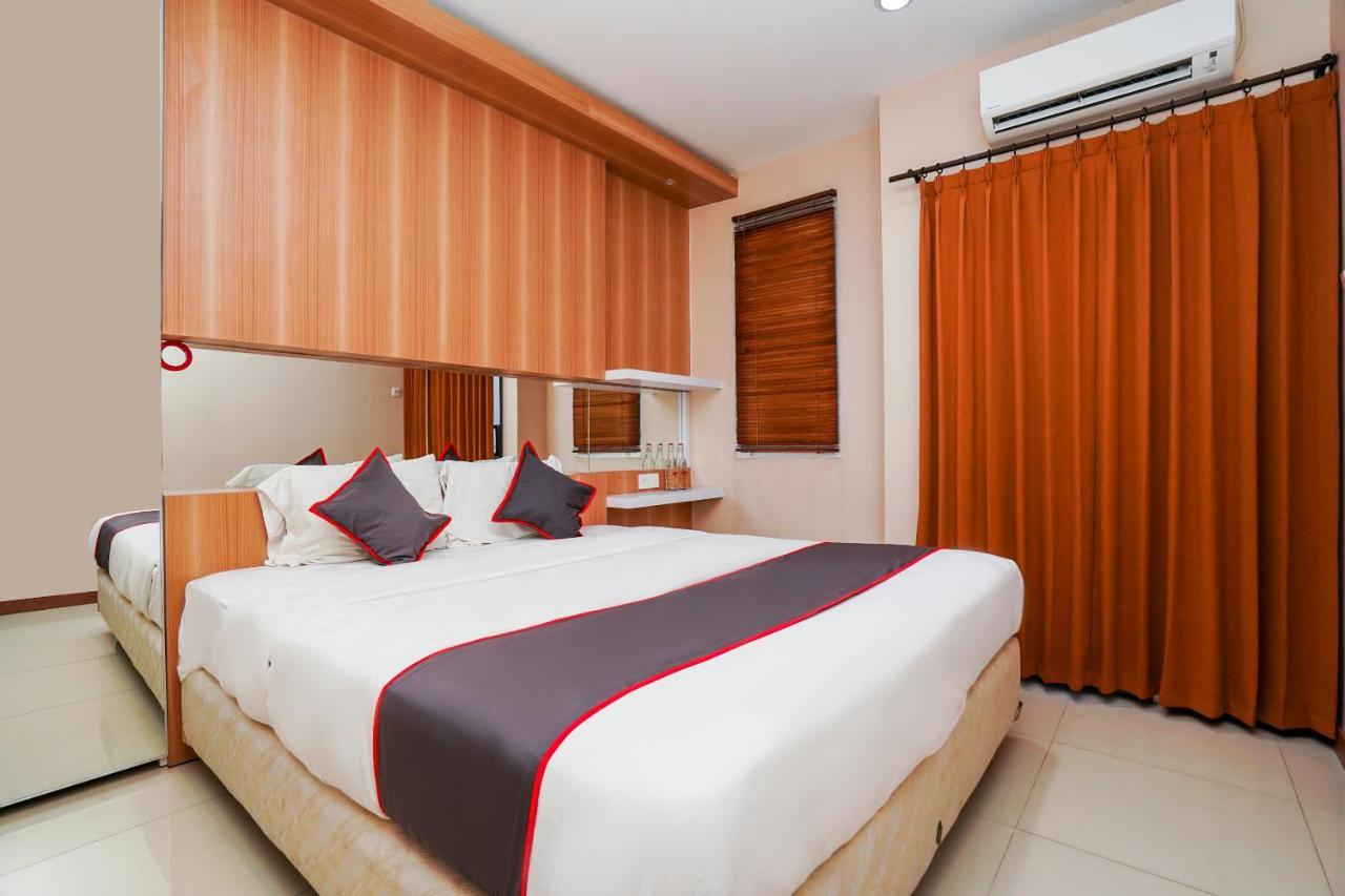 Collection O 29 Twin Tower Hotell Surabaya Exteriör bild