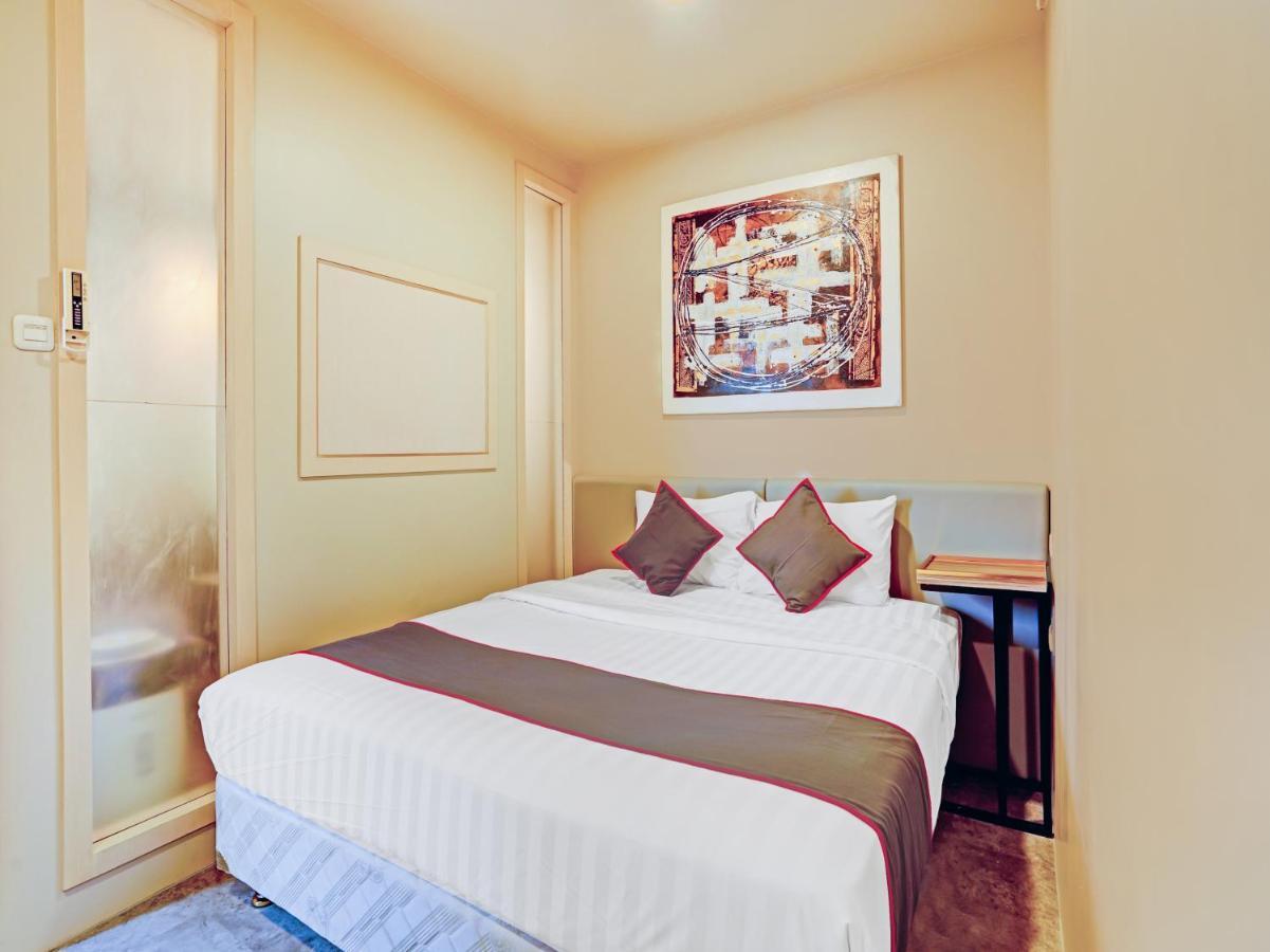 Collection O 29 Twin Tower Hotell Surabaya Exteriör bild