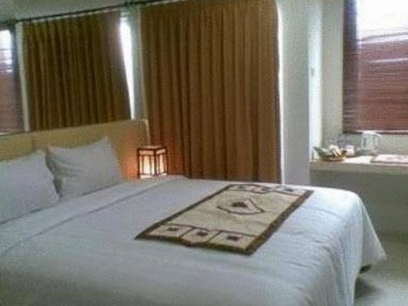 Collection O 29 Twin Tower Hotell Surabaya Exteriör bild